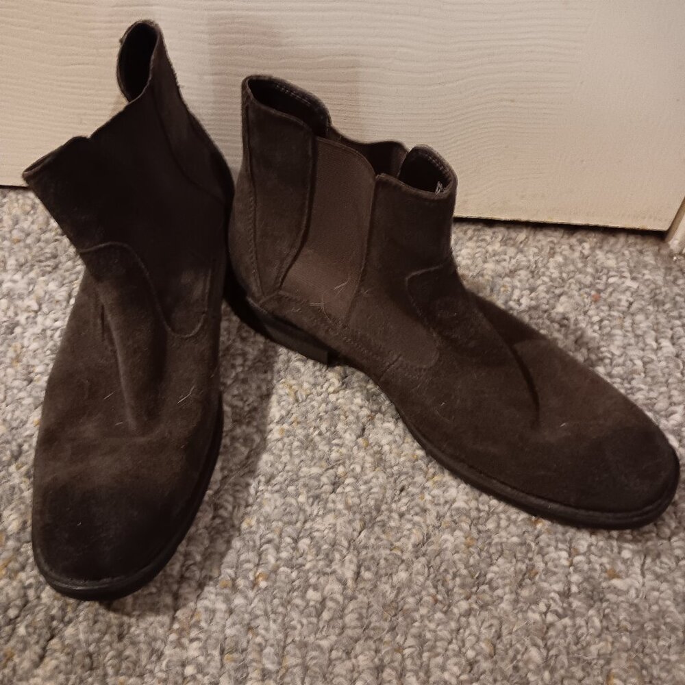 Chaps by Ralph Lauren sharp low boots